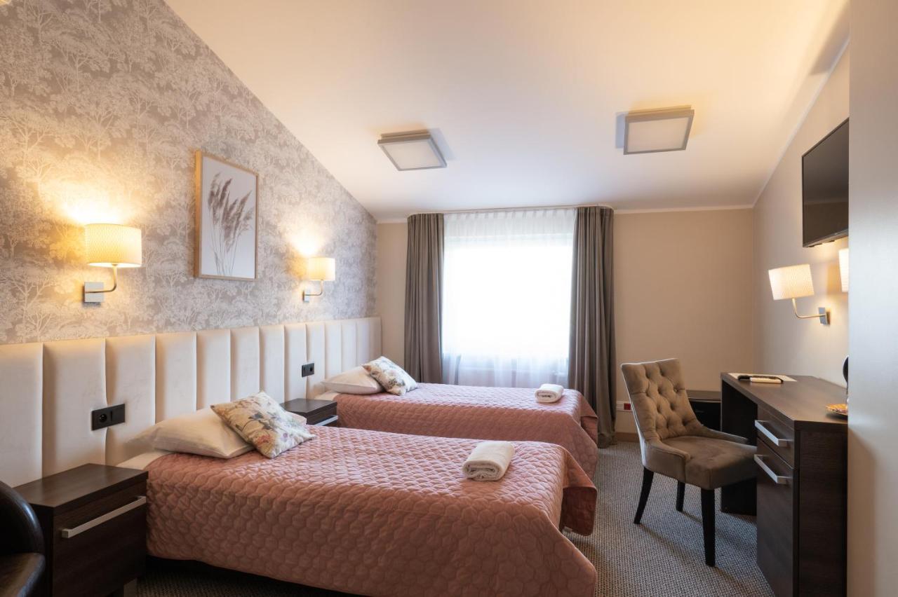 Zloty Staw Bed and Breakfast Borkowo  Buitenkant foto