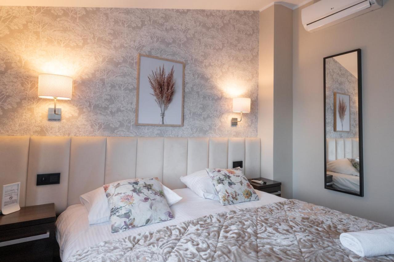 Zloty Staw Bed and Breakfast Borkowo  Buitenkant foto