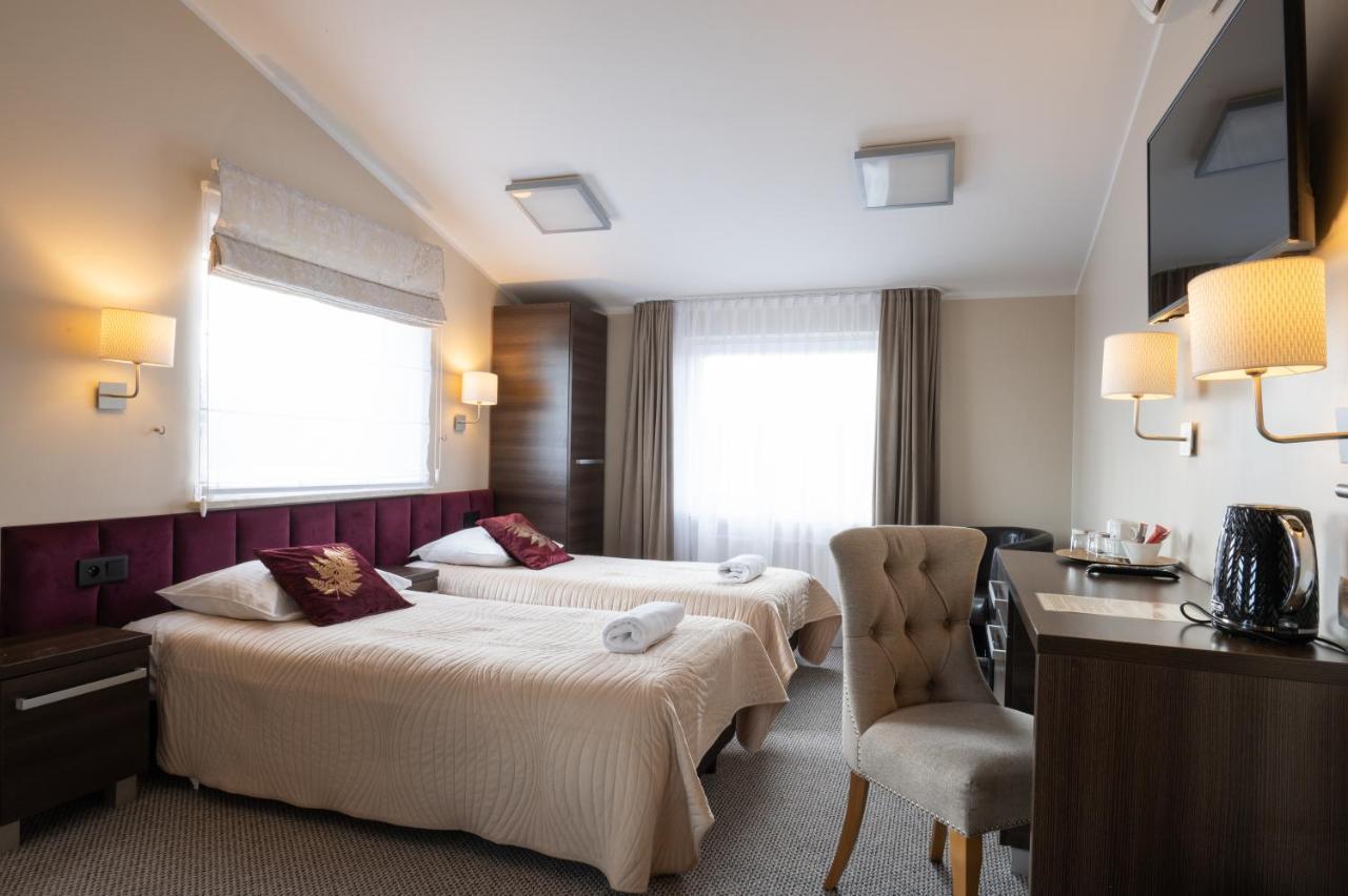 Zloty Staw Bed and Breakfast Borkowo  Buitenkant foto
