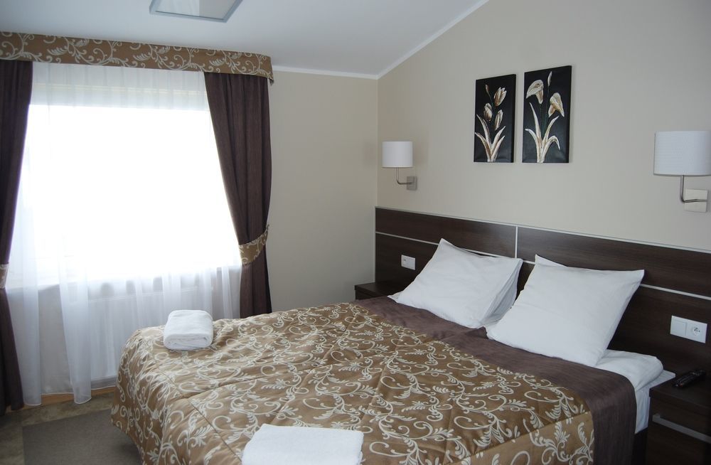 Zloty Staw Bed and Breakfast Borkowo  Buitenkant foto
