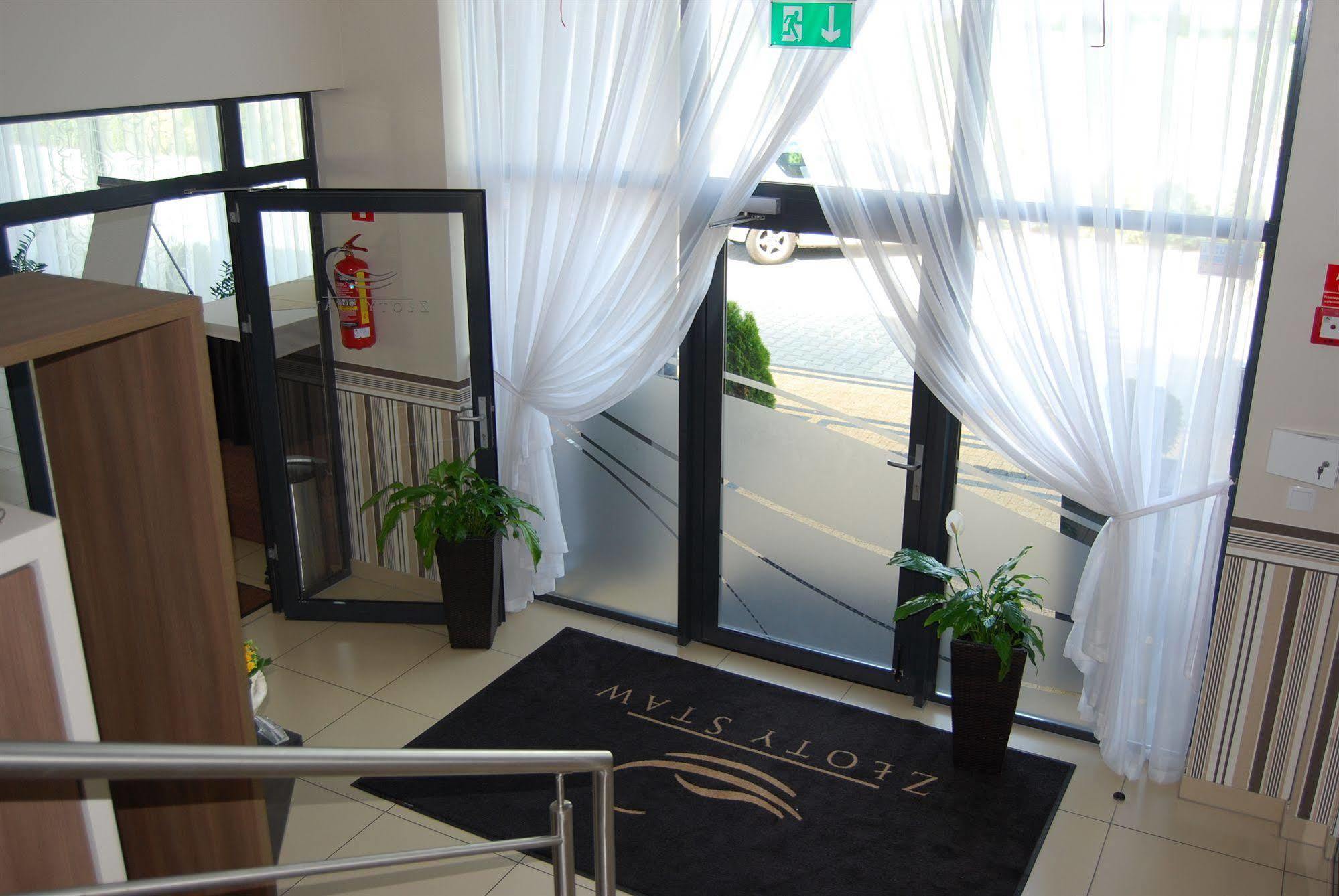 Zloty Staw Bed and Breakfast Borkowo  Buitenkant foto